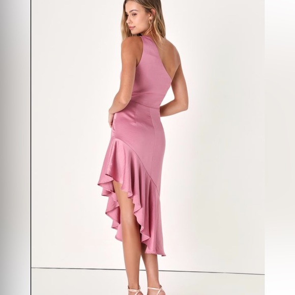 {LULUS} Loving the Attention Mauve Satin
Asymmetrical Ruffled Midi Dress NWT - Picture 5 of 7